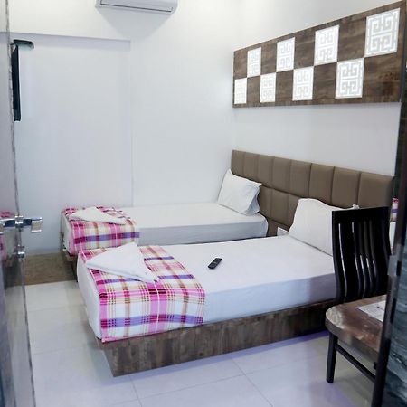 Hotel Magnum Airport T-2 Mumbai Exterior photo