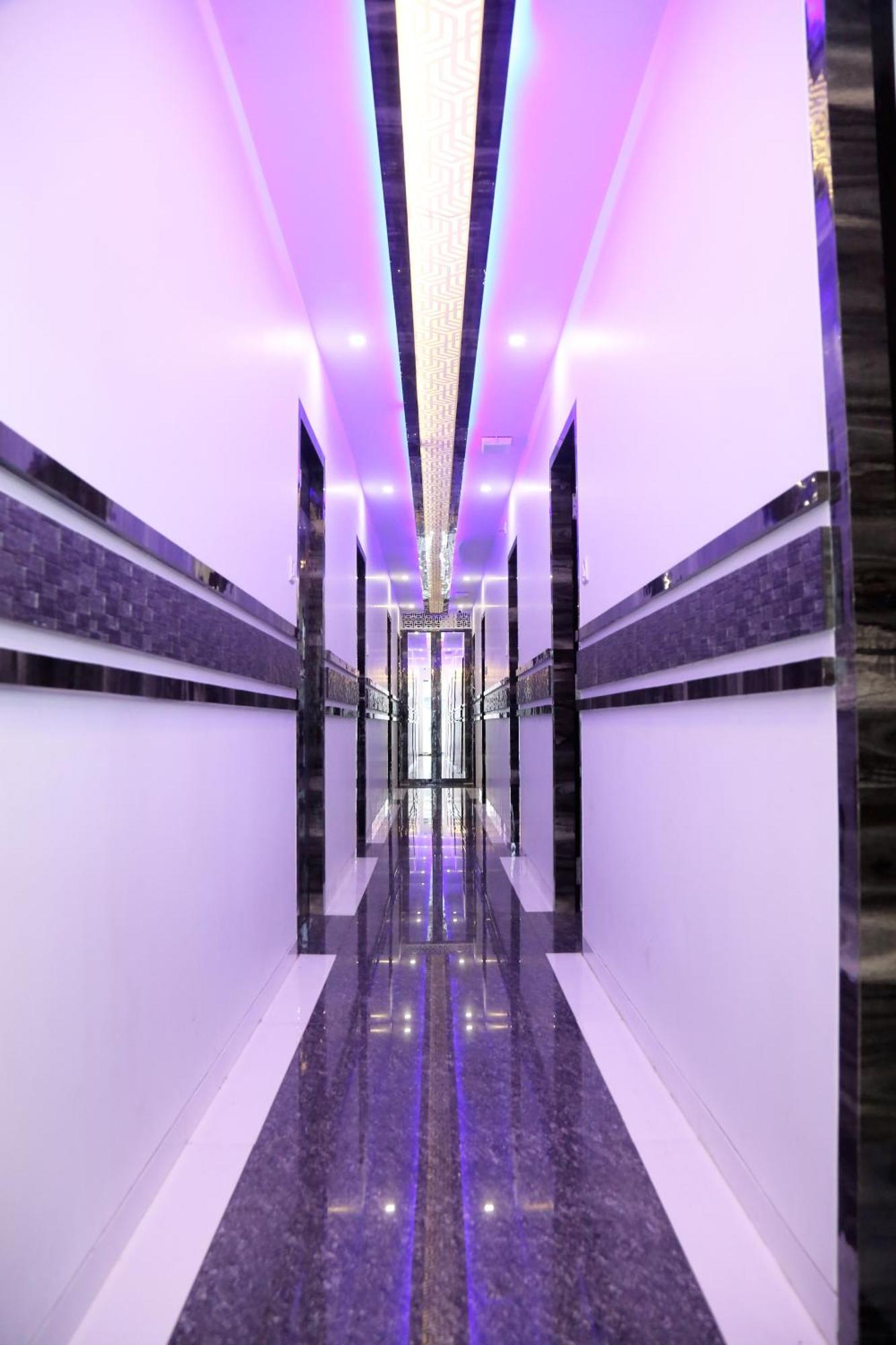 Hotel Magnum Airport T-2 Mumbai Exterior photo